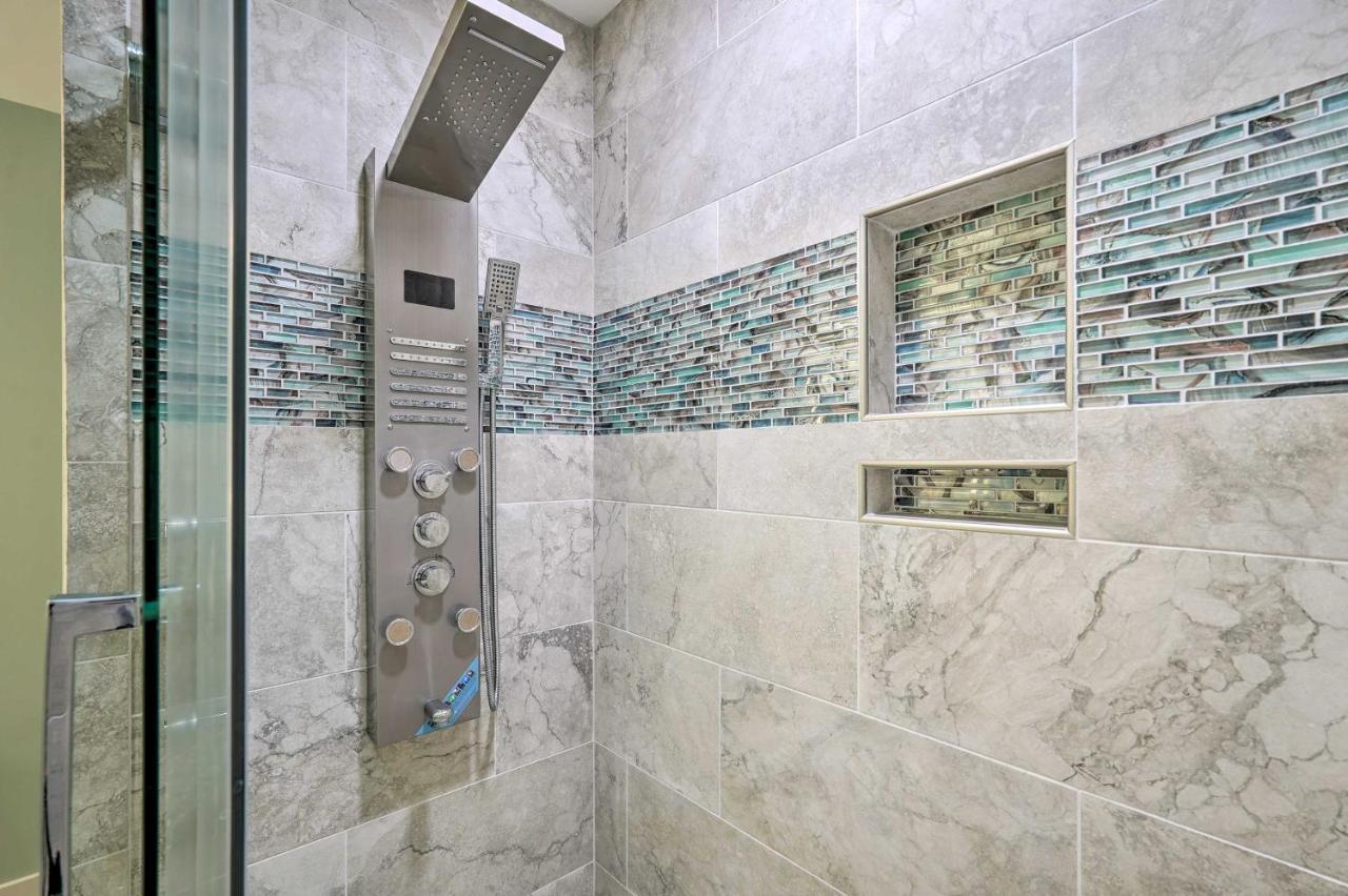 Chic Panama City Beach Condo With Pool And Gulf Views Exteriör bild
